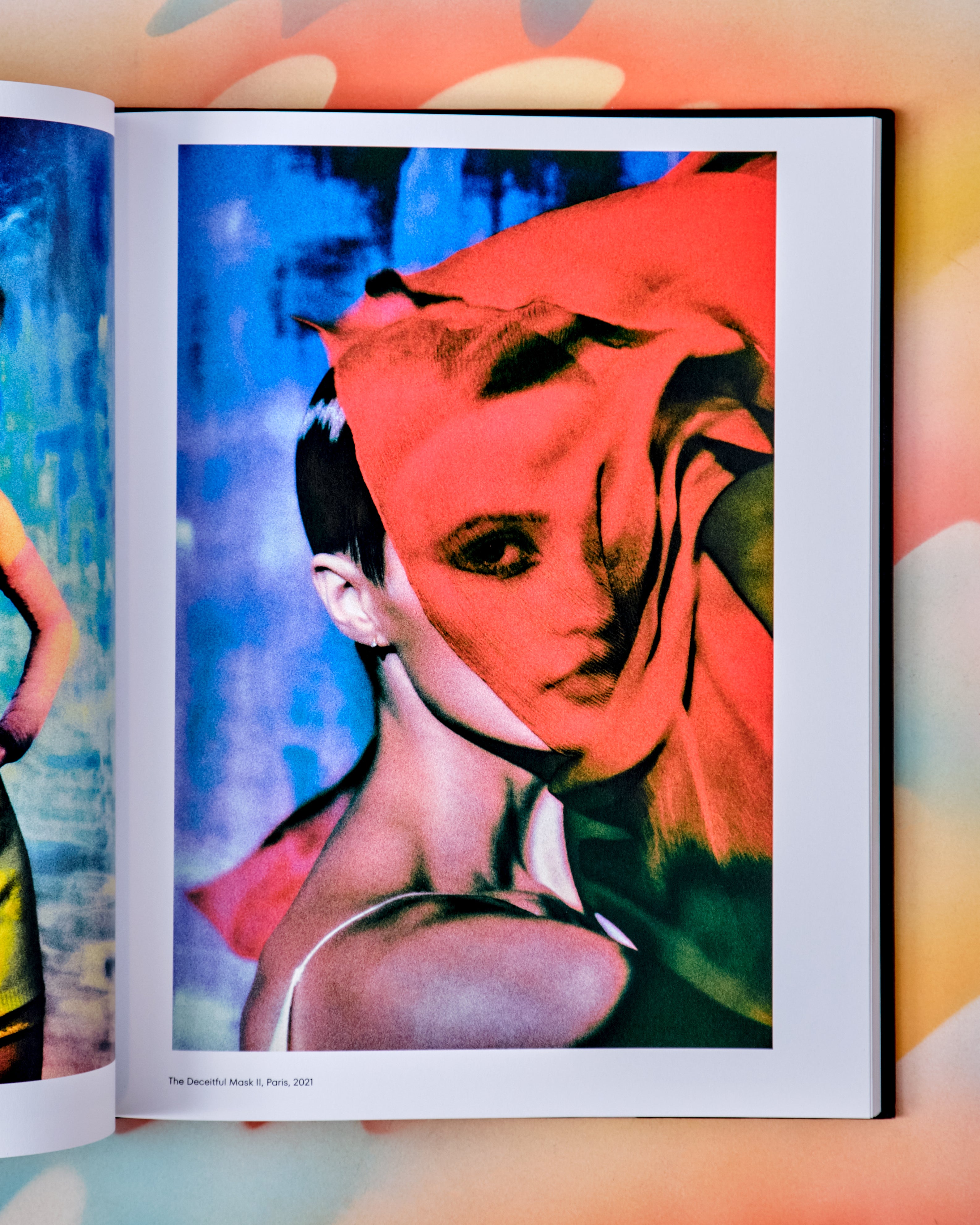 Elizaveta Porodina: Un/Masked – Crush