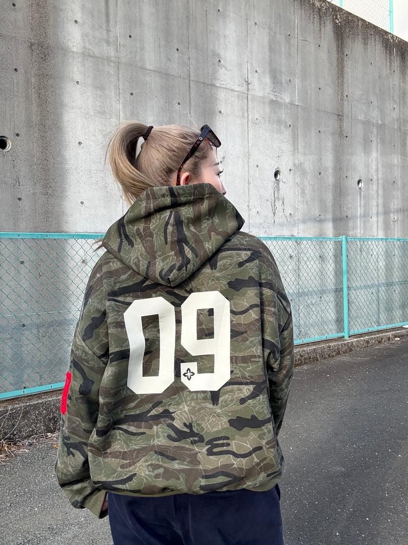 オーバージップパーカー DPB73278 – CRAMMY