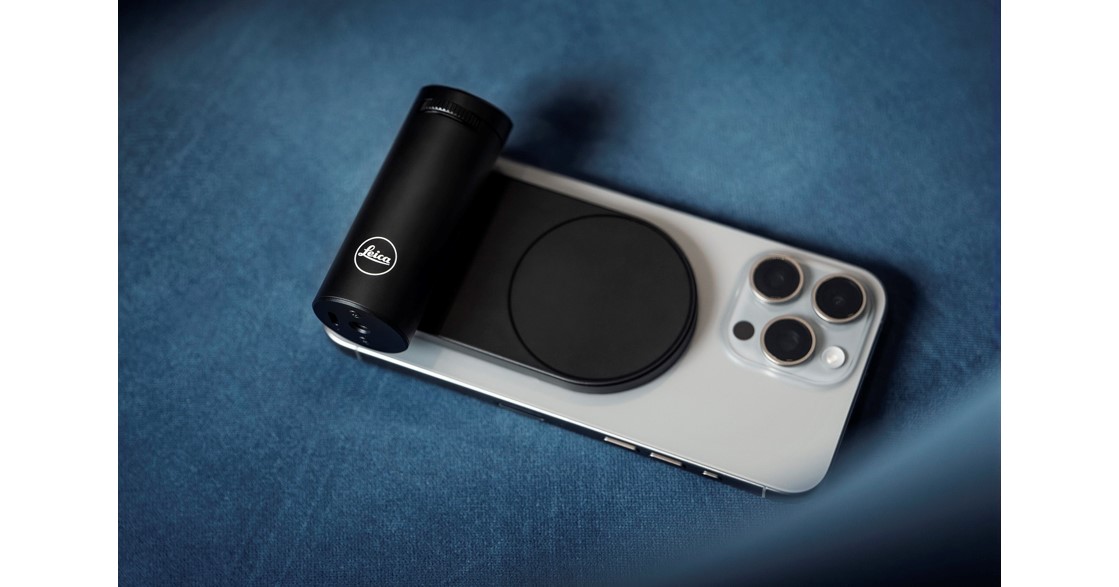 ライカ、iPhone用のカメラグリップ「Leica LUXグリップ」を発売
