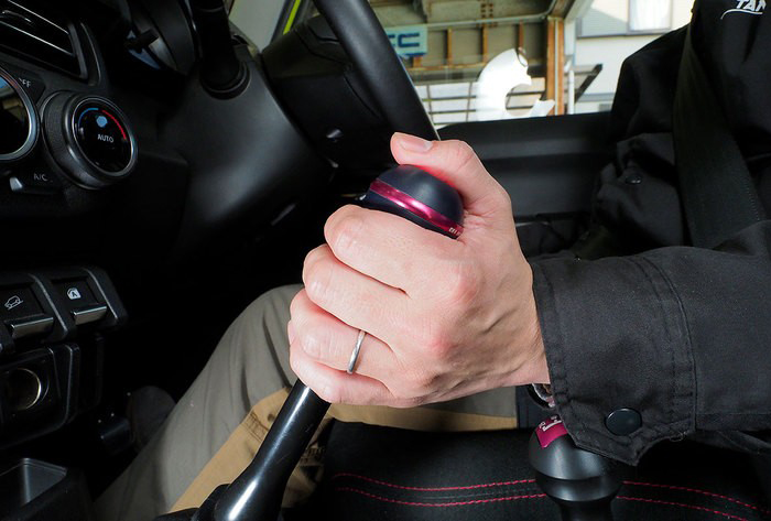 ジムニー JB64 MT車専用 TANIGUCHI ラウンドシフトノブ を販売中