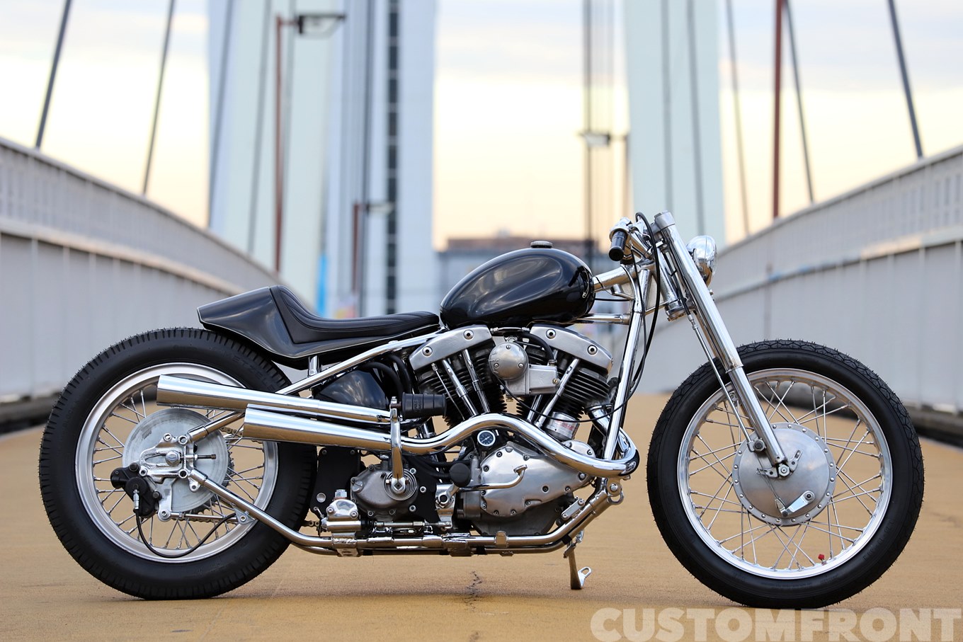 ハーレー STOOPショベルヘッド ネオカフェスタイル・STOOP MOTORCYCLES