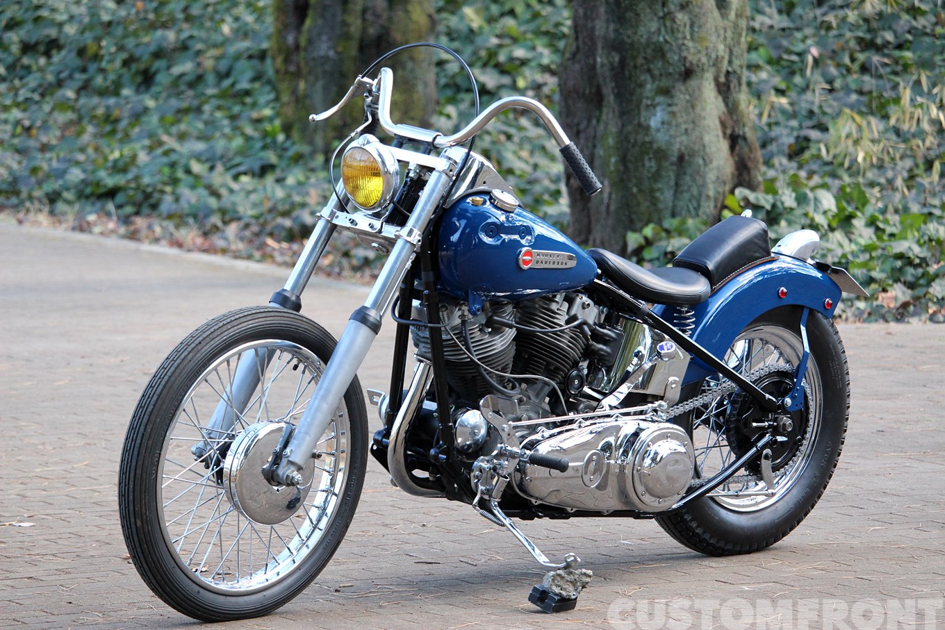 ハーレー ショベル FLH 1966のボバー チョッパー・モトリガレージ