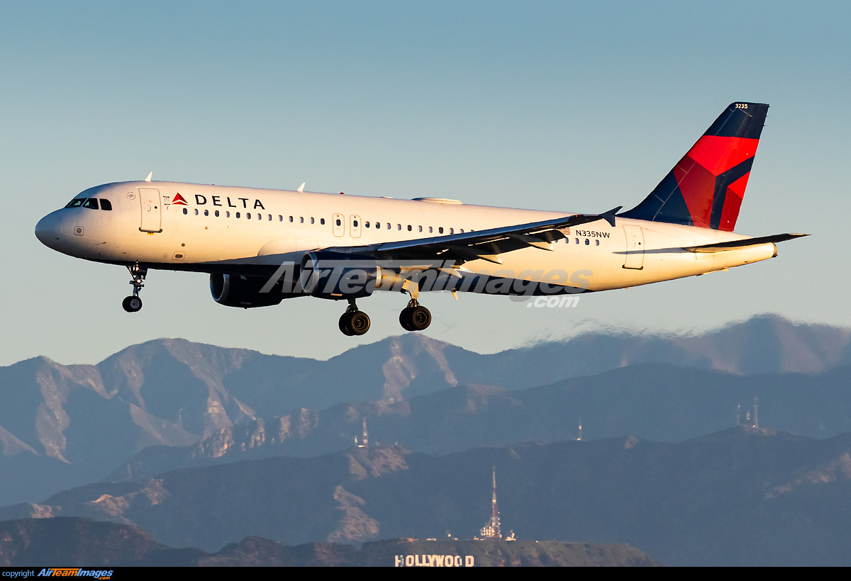 Airbus A320-212 Delta Air Lines N335NW - AirTeamImages.com