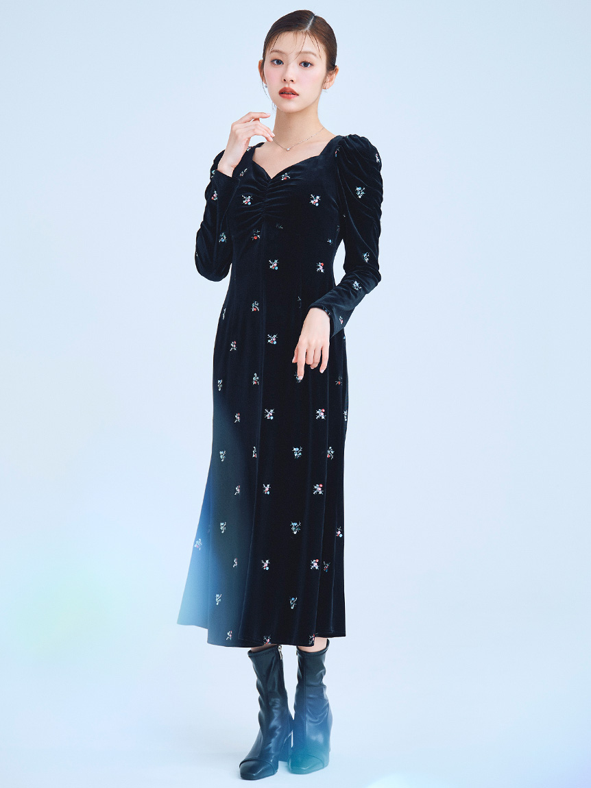 花柄刺繍ベロアワンピース(デイリーワンピース)｜DRESS（ドレス