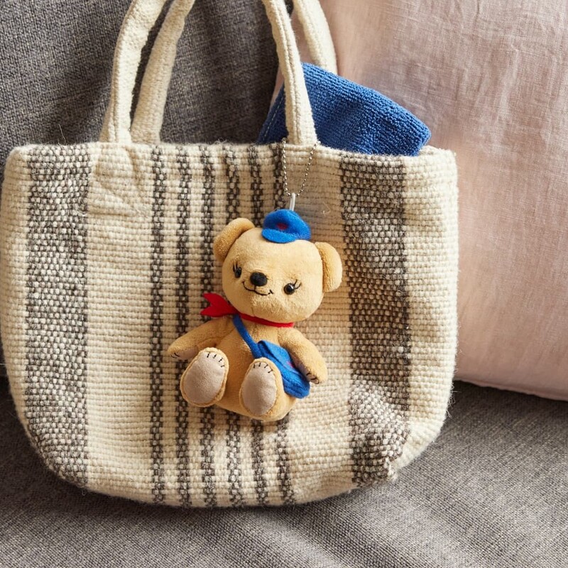 ぽすくま ぬいぐるみキーホルダー＆タオルハンカチBOOK｜郵便局の