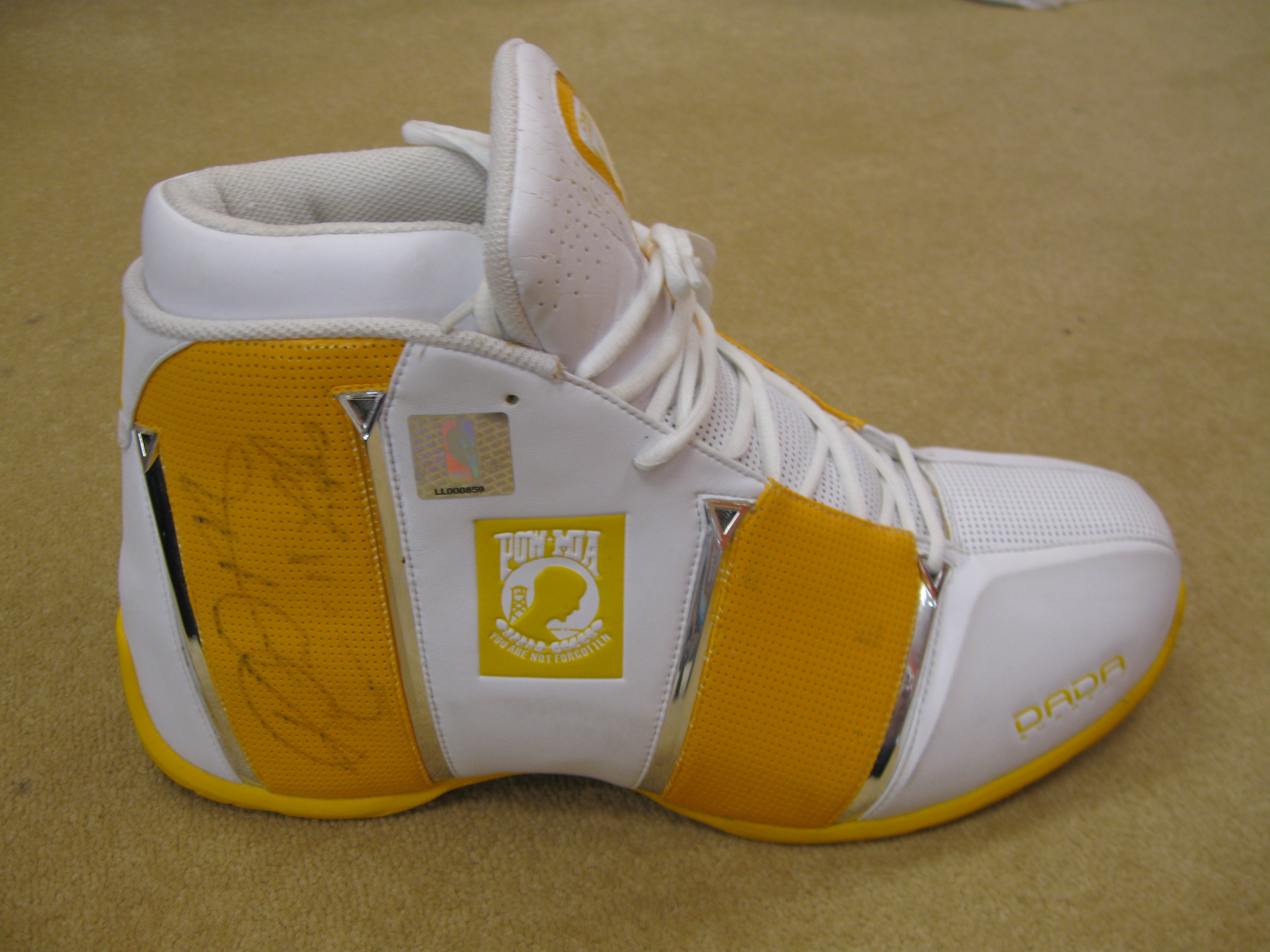 Charitybuzz: liveBID! Karl Malone LA Lakers Autographed Shoe!
