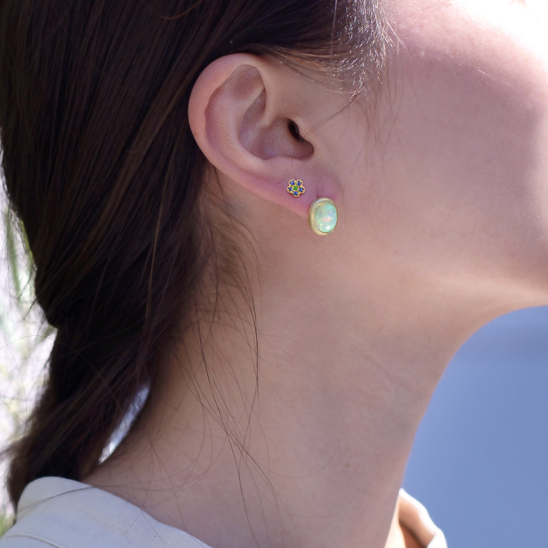 ビズー公式】ブルーサファイア×グリーンガーネット K10 K18ピアス(片耳