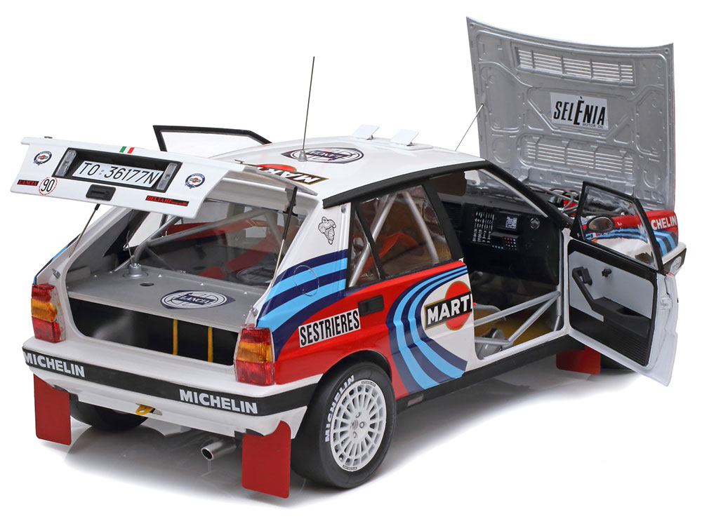 イタレリ 1/12カーモデル 1/12 ランチア デルタ HF インテグラーレ 16V