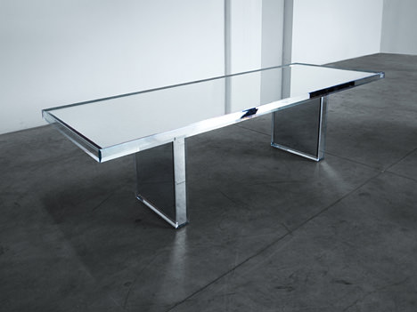吉岡徳仁がイタリアの家具メーカー・GLAS ITALIAのためにデザインした