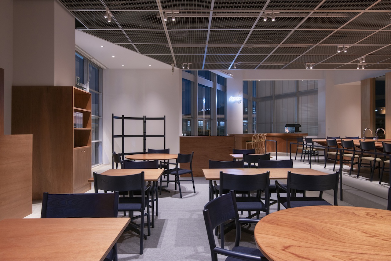 二俣公一 / ケース・リアルによる、福岡のレストラン「RESTAURANT SOLA