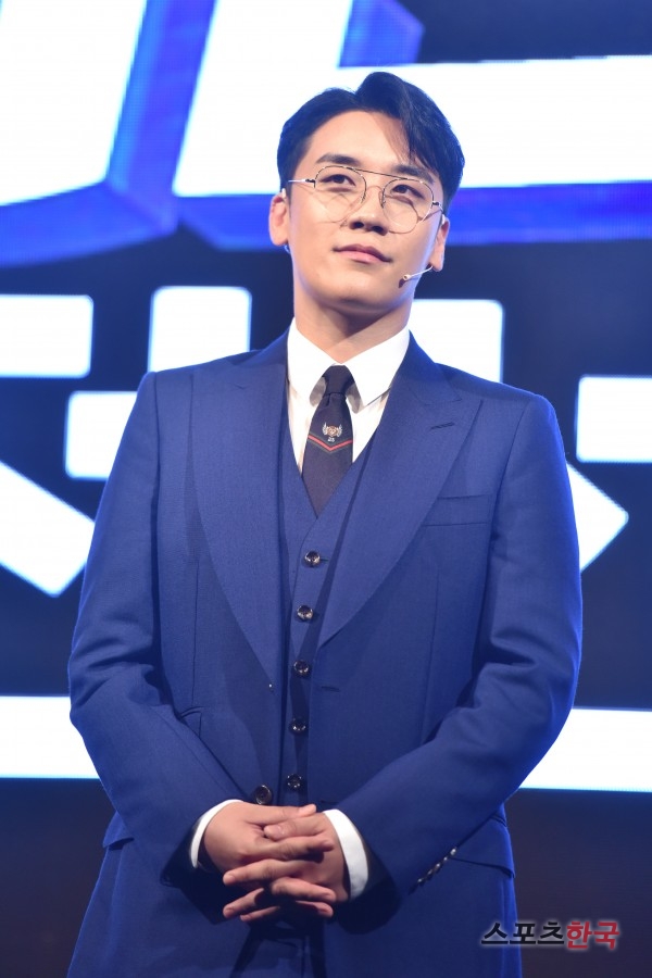 V.I(スンリ)、香港初ソロツアーを成功裏に終える…流暢な中国語で通訳