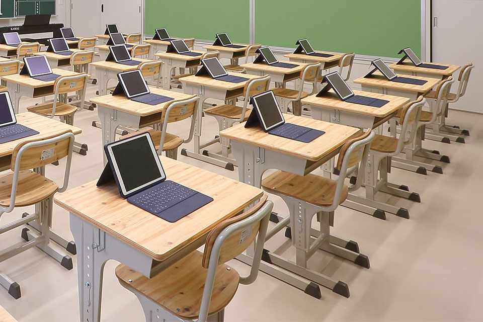 学校家具 | 第一工業株式会社