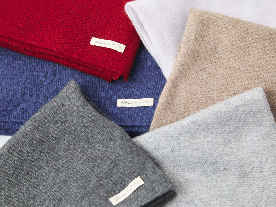 育てるふわふわ ホワイトカシミヤニットマフラー/ミディアムグレー