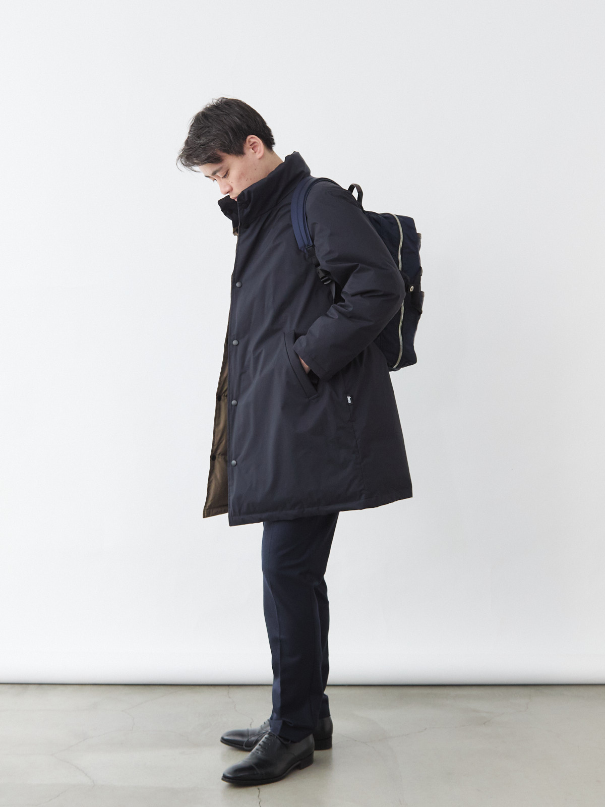 リバーシブル超軽量ロングダウン/ブラック×カーキ | Factelier