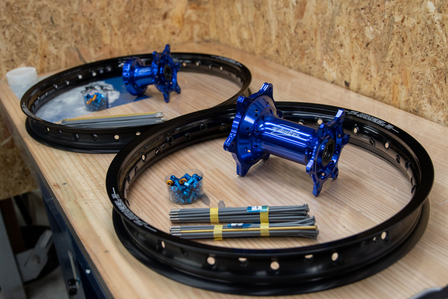 ダートバイクプラスブログ|新型YZ125をフルカスタム!【YZ125モクモク