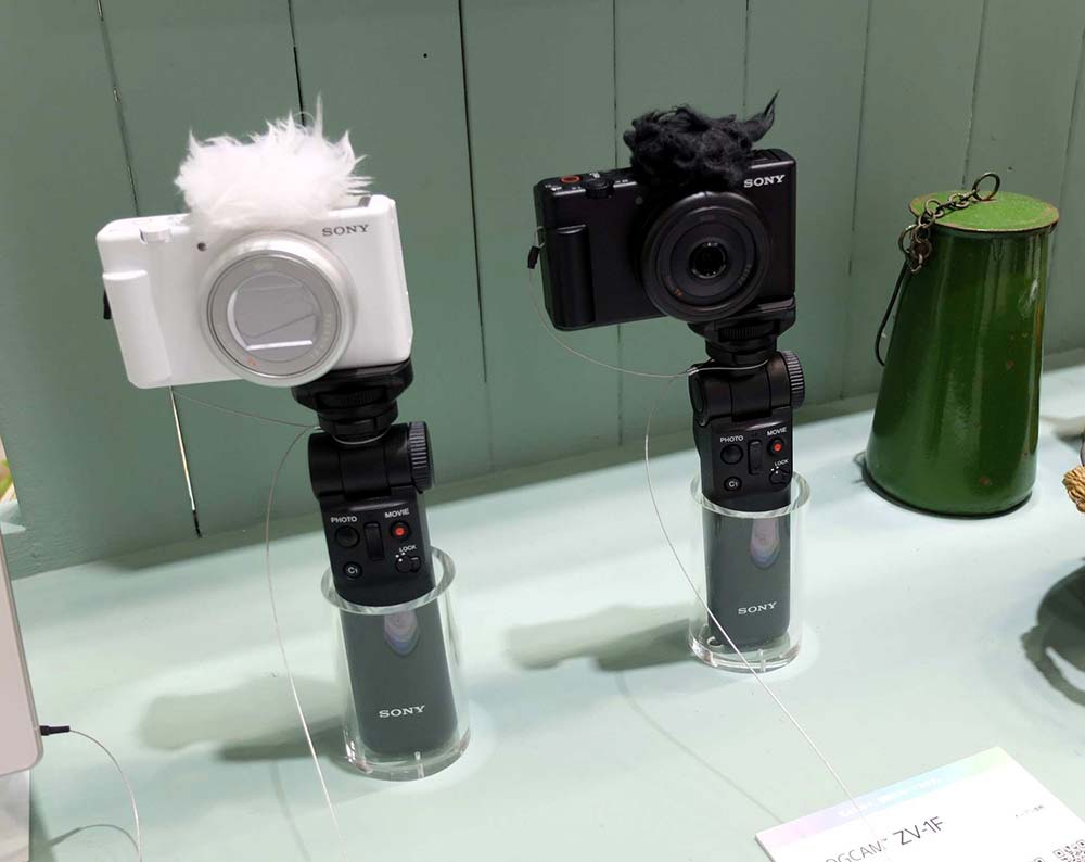 もはやイチキュッパではない」 若者にも人気のコンデジ、出荷額は平均