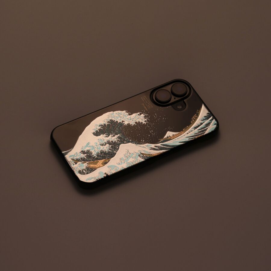 iPhone 16 カバー 高盛り蒔絵 波裏富士 - 蒔絵 iPhone16カバー - 伝統