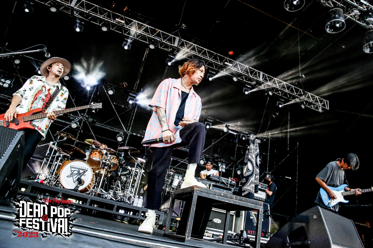 お前らが主人公だからな!」解放を告げるDragon Ashのライブ | DEAD POP