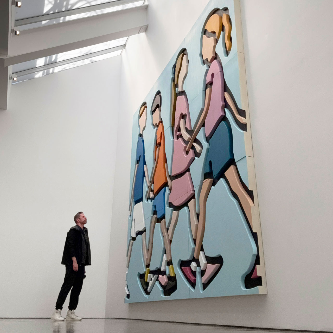 Julian Opie's 10-Foot Pedestrians Are a Joyous Surprise