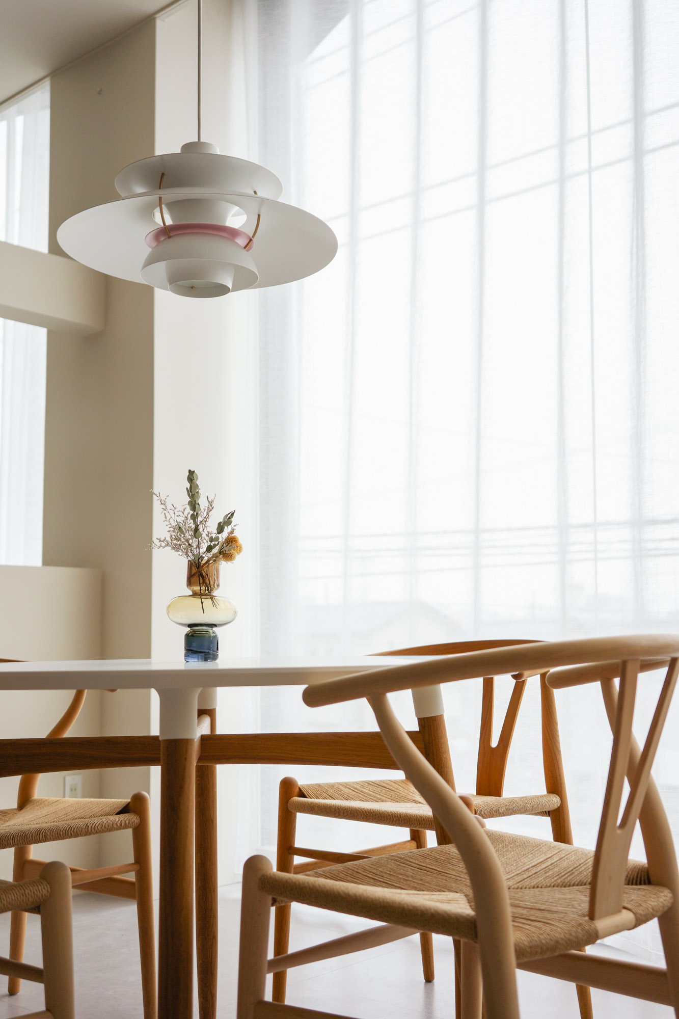 ルイスポールセン（Louis Poulsen） PH5 / モダン・ホワイト