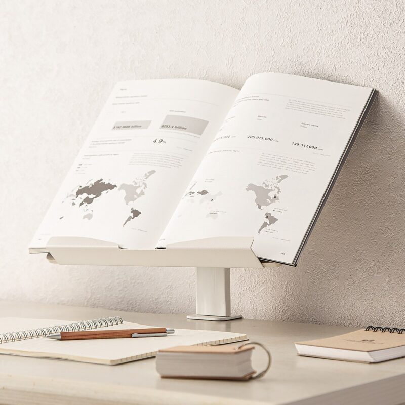 パンチング収納も！ニトリがクランプ式のタブレット＆書見台を発売