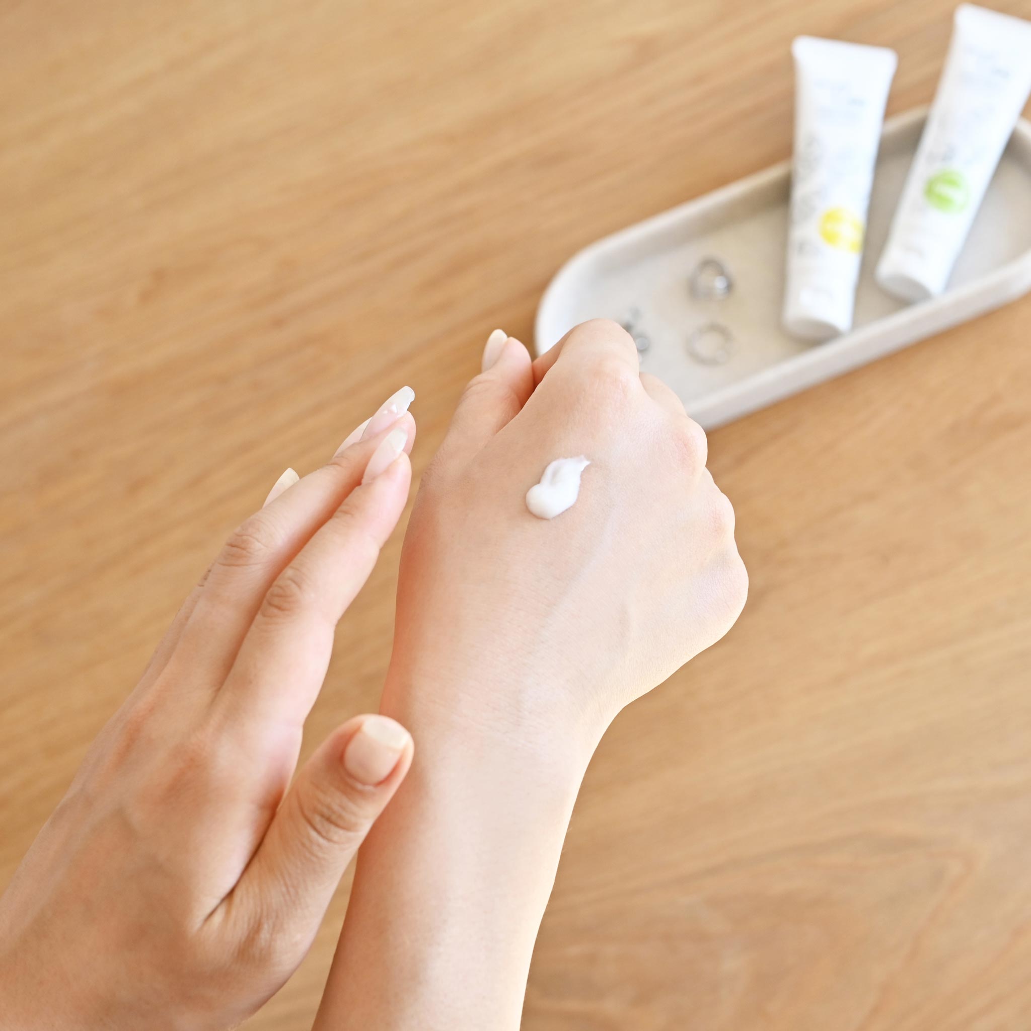 ハンドクリーム[ドゥ・ケア] ラベンダー&ゼラニウム | deux C(ドゥ