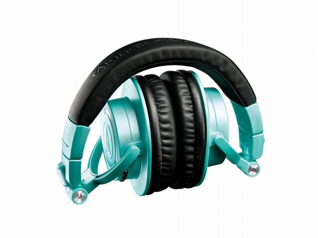 淡くも存在感のある “ICE BLUE”｜audio-technica、限定モデル「ATH
