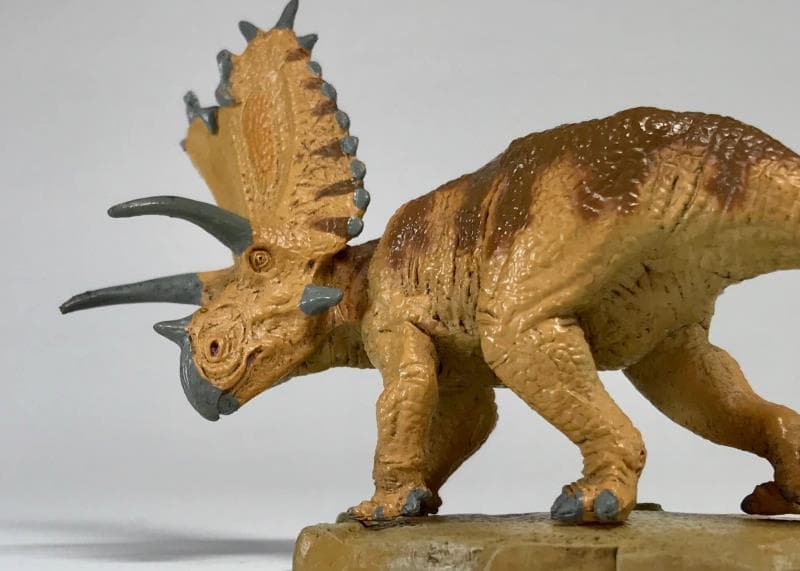 恐竜フィギュア】ビスタヒエヴェルソルVSペンタケラトプス