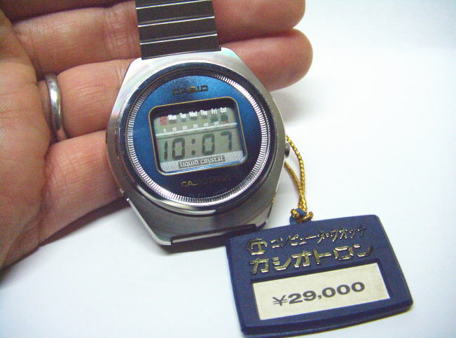 カシオトロンの初期型＆復刻型: デジタルな腕時計たち 2