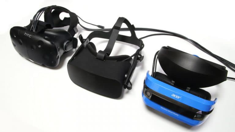 VRChat」用のHMD（ヘッドマウントディスプレイ）はWindows MR用が一番