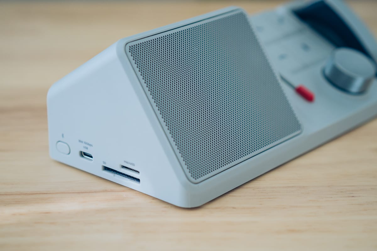 HiDock H1 レビュー！ChatGPT連携もできる多機能ドッキング