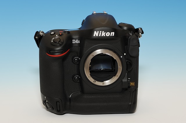 デジタル一眼レフカメラ「Nikon D4S」を購入: Digital Photo Life