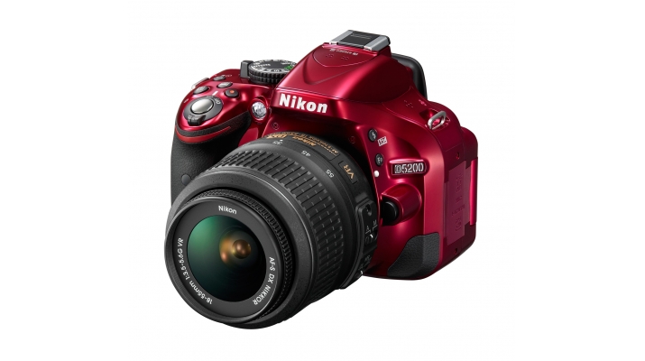 デジタル一眼レフカメラ「D5200」を12月15日（土）から発売開始 | 株式