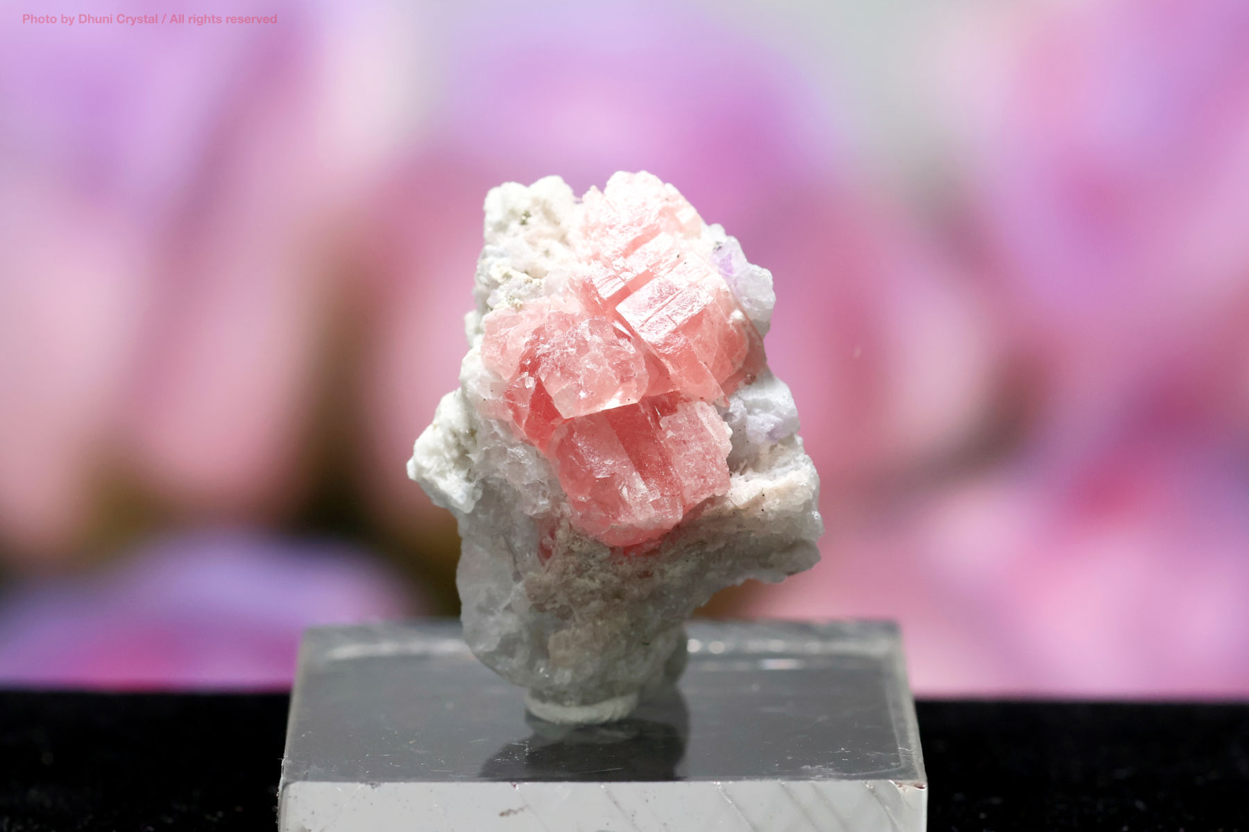 インカローズ 天然石 愛と情熱を象徴するロードクロサイト