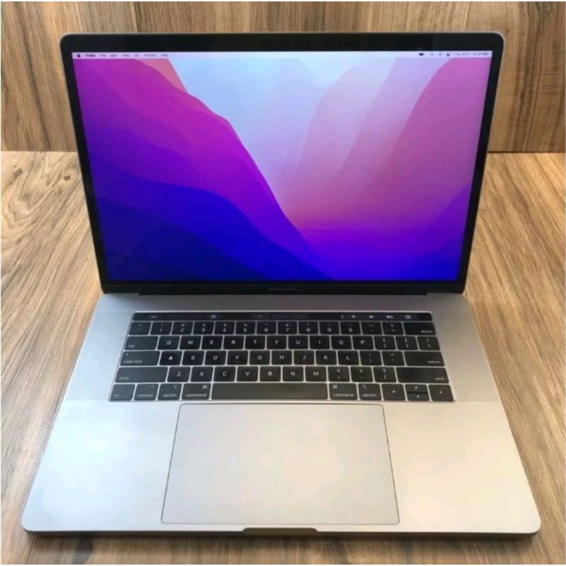 Jual MACBOOK PRO 2018 TOUCHBAR CORE i7 RAM 16GB SSD 256GB DUAL VGA