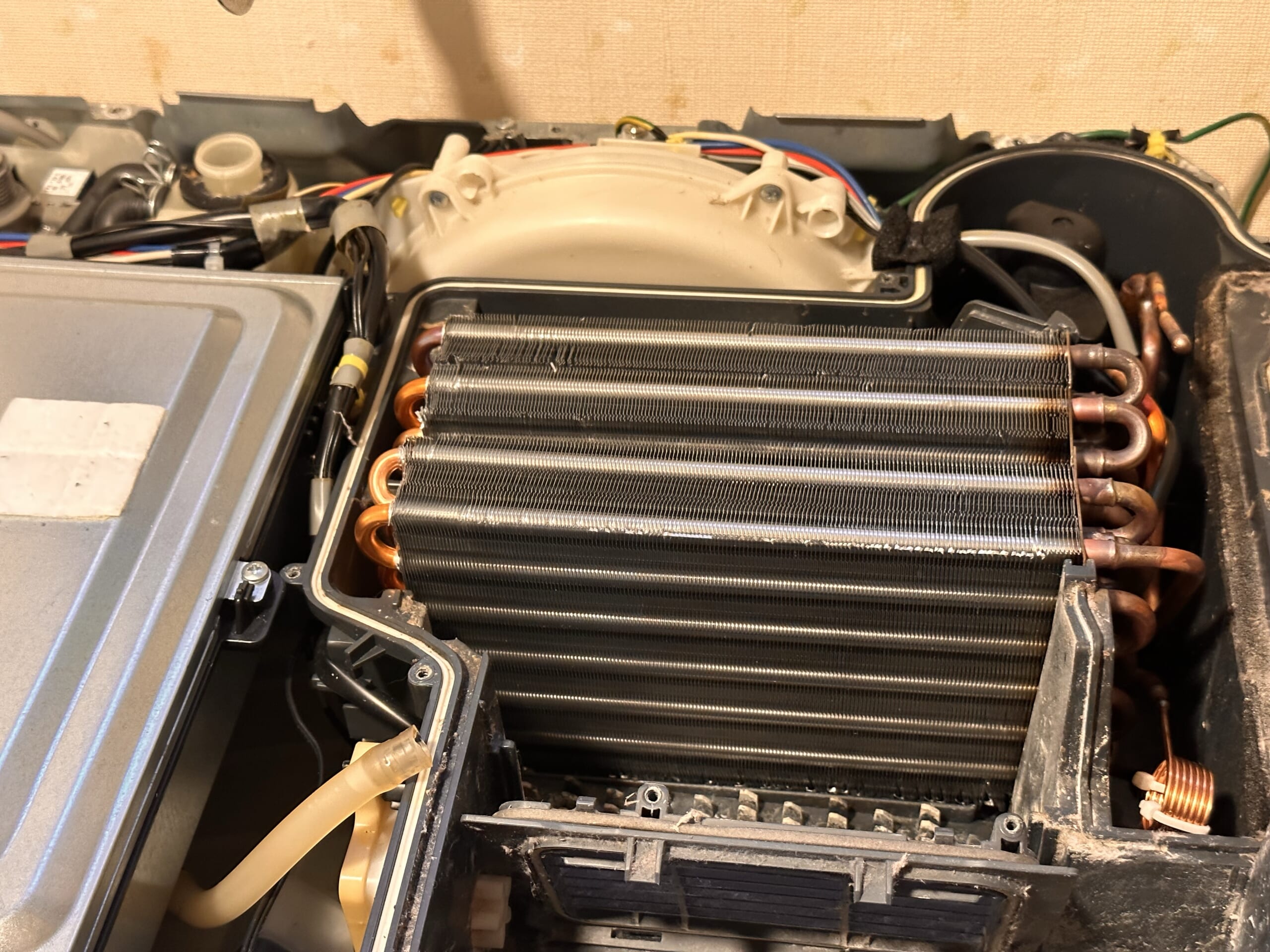 洗濯乾燥機NA-VX9600のヒートポンプをDIY交換 – 道具眼日誌：古田-私的記録