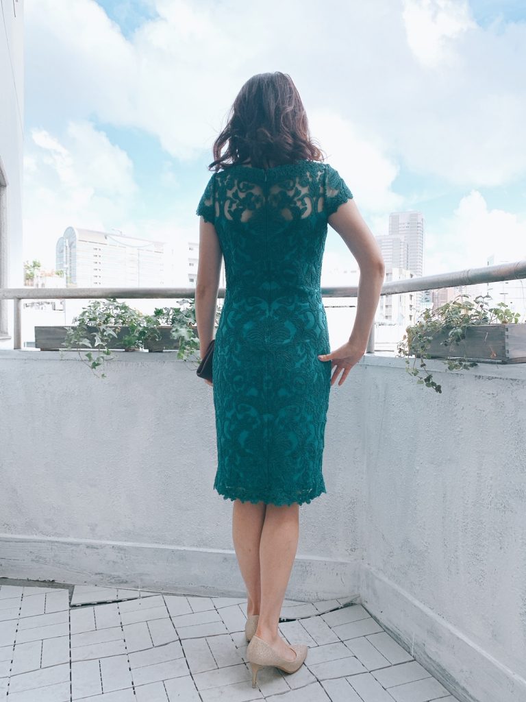 TADASHI SHOJI タダシショウジ YOKEレースグリーンドレス | 結婚式
