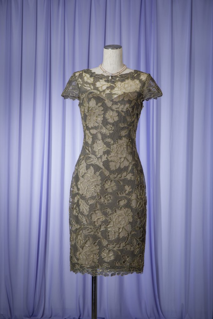 TADASHI SHOJI タダシショージ YOKEフラワーレースドレス(グレージュ