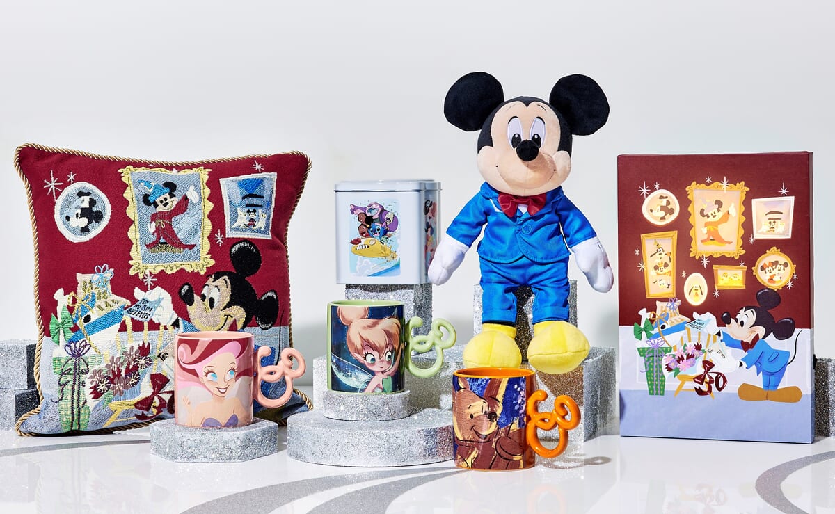 アニバーサリーロゴを使ったミッキーやアリエルのマグ！ディズニー