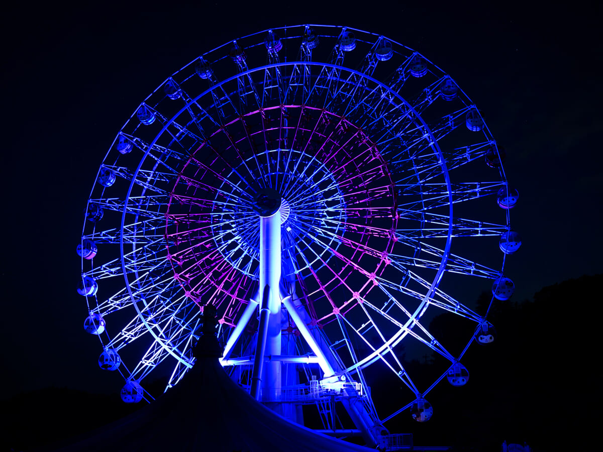 点灯式に「ハローキティ」が登場！ハーモニーランド「大観覧車ワンダー