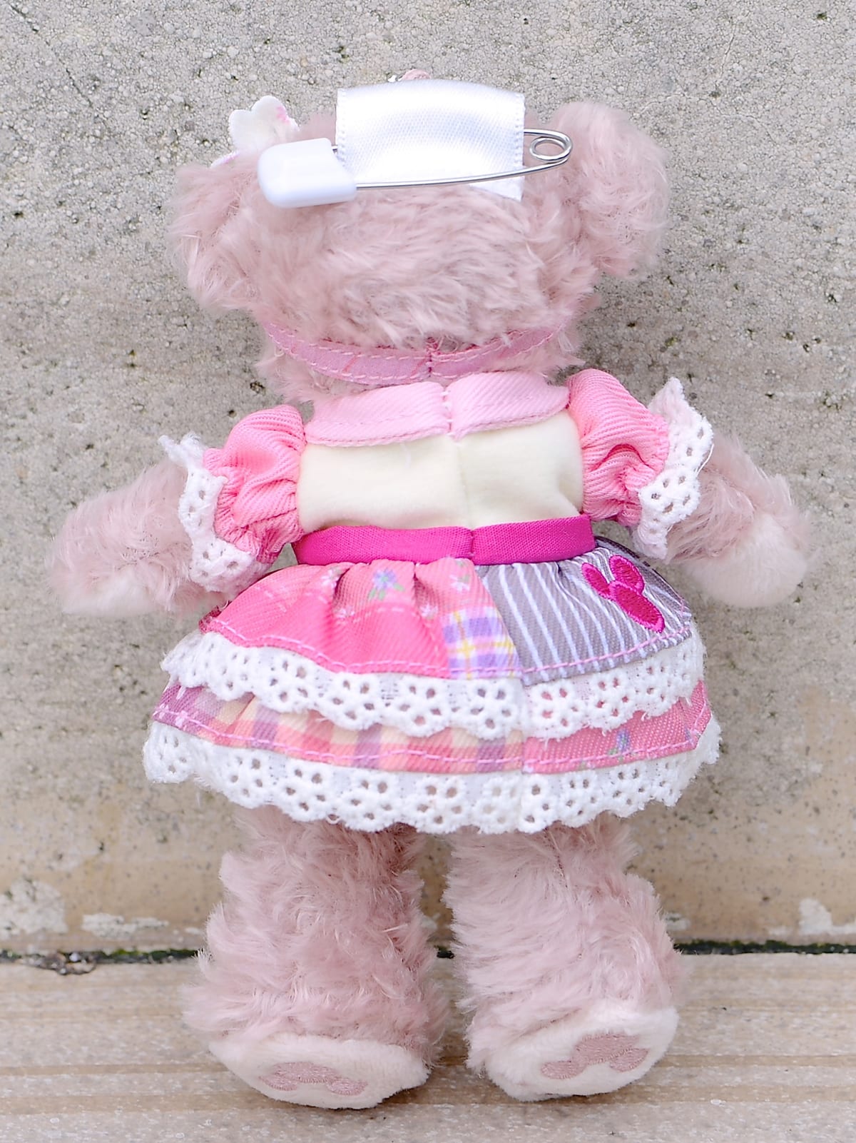 パッチワークがかわいいぬいぐるみバッジ！東京ディズニーシー