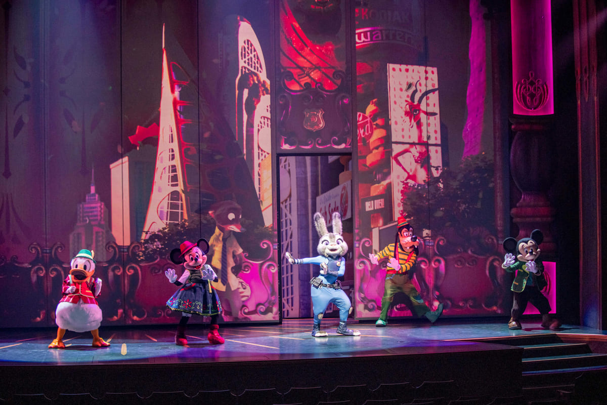 ディズニーキャラクターたちと一緒に素晴らしい音楽をめぐる旅！東京