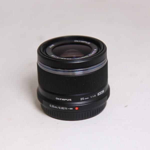 Olympus M.Zuiko Digital 25mm f/1.8 Black | Park Cameras