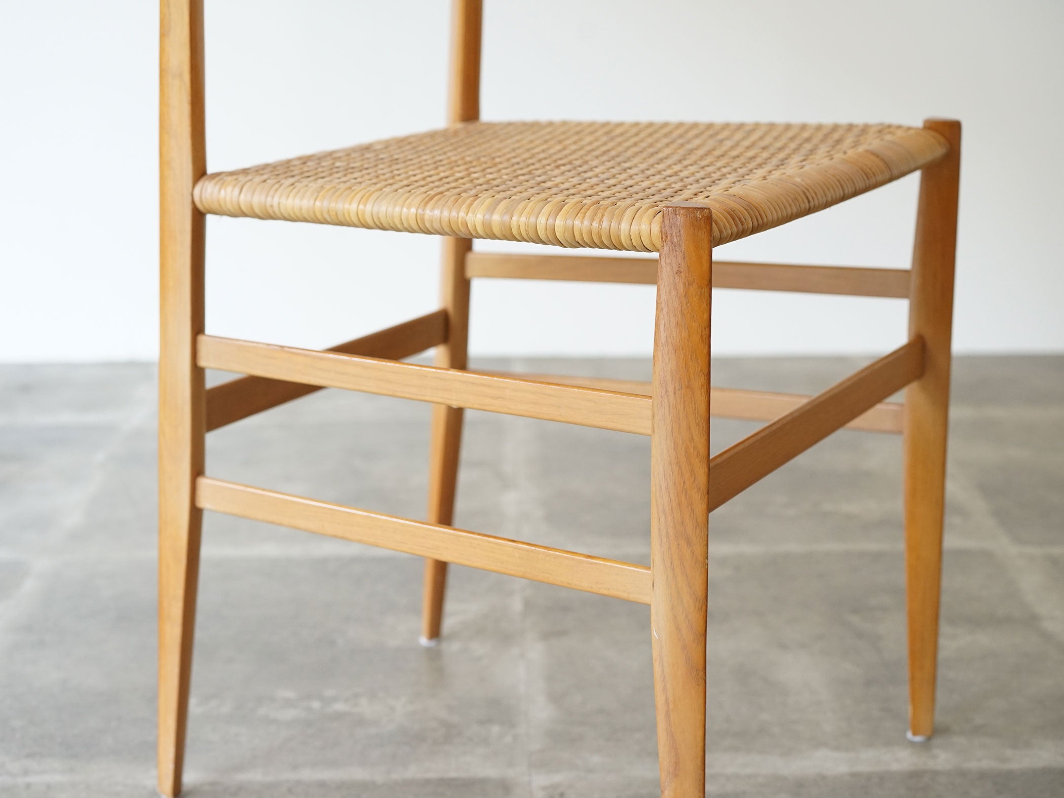 Gio Ponti（ジオ・ポンティ）“Superleggera” チェア｜ 北欧家具