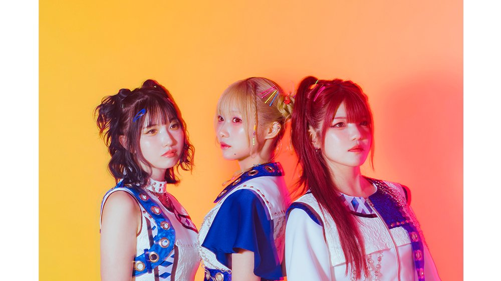 3人組ガールズロックバンドTRiDENT、全国ツアー「BLUE DAWN TOUR 25-26