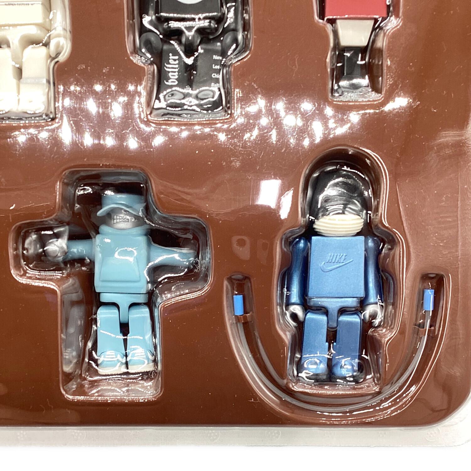 KUBRICK (キューブリック) フィギュア NIKE Design-Generation 1 2004