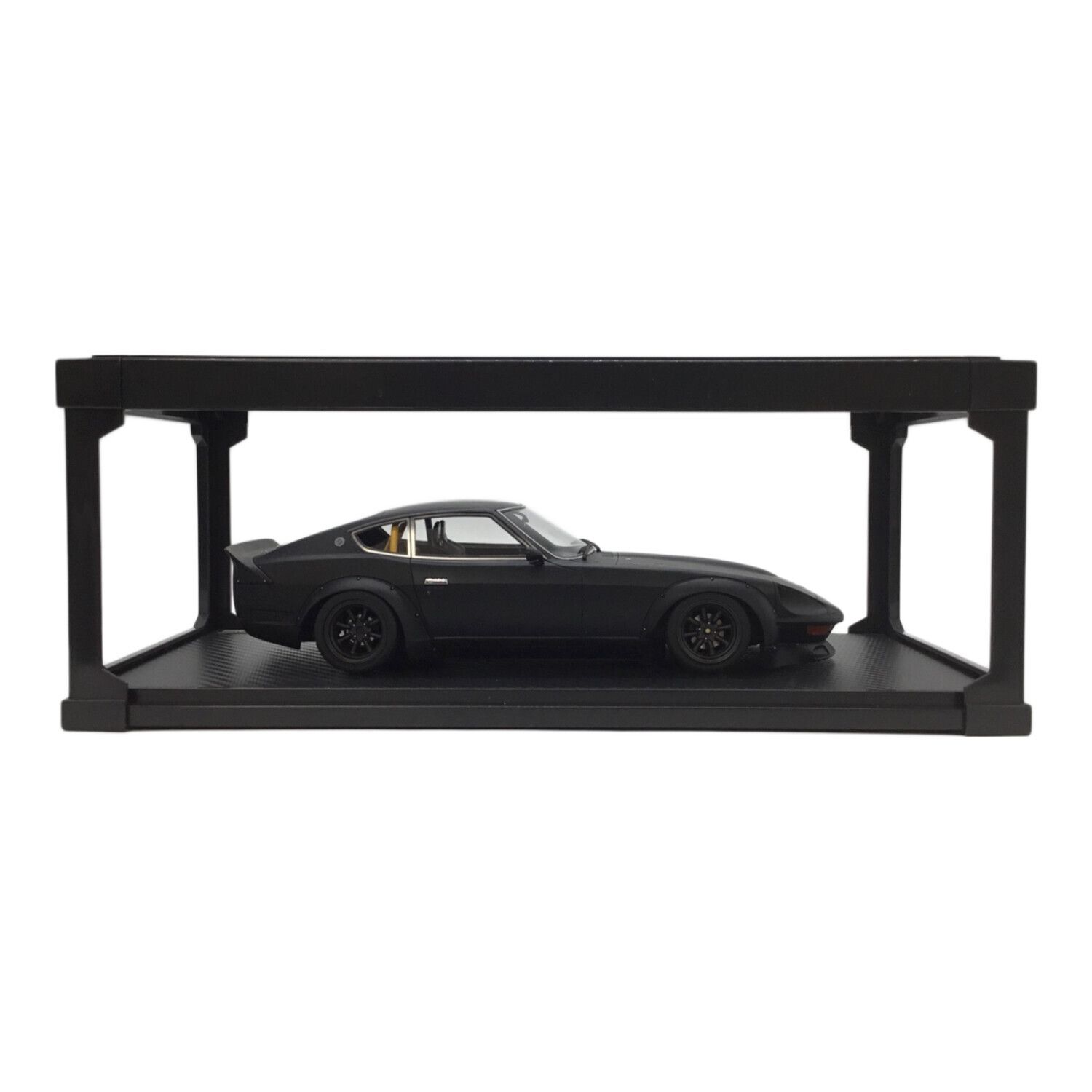 ignition model(イグニッションモデル) ダイキャストカー 1/18 Nissan