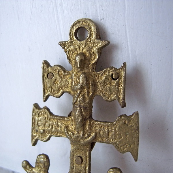 カラバカの19世紀の十字架 - Eggplant