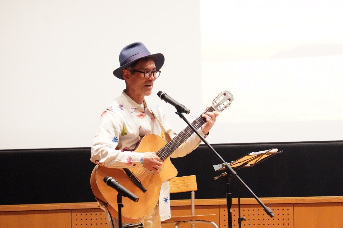 中野民夫教授 最終公演（ライブ）を開催 | リベラルアーツ研究教育院