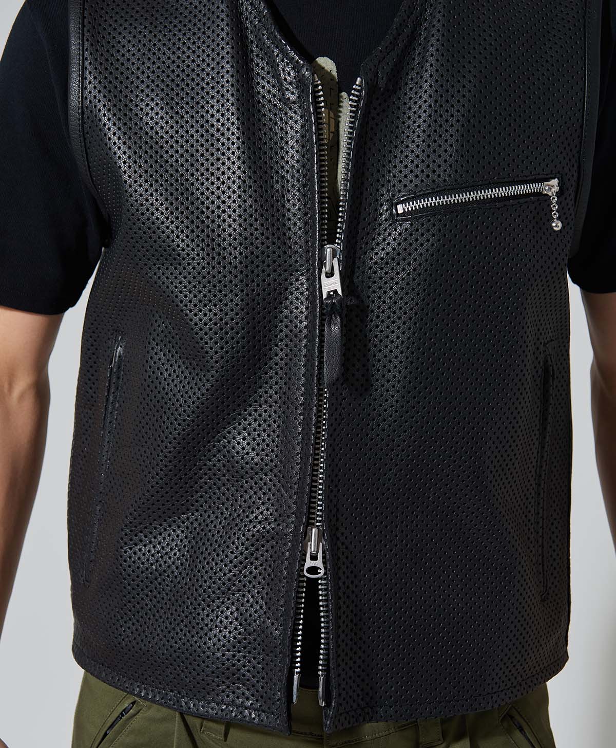 革ベスト パンチング レザーベスト｜カドヤ公式オンラインショップ｜PL